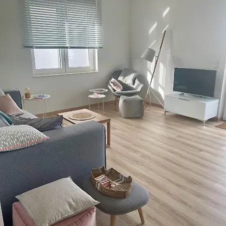 Apartment Elena 150 M Bis Zum