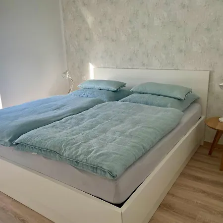 Elena 150 M Bis Zum Apartment *