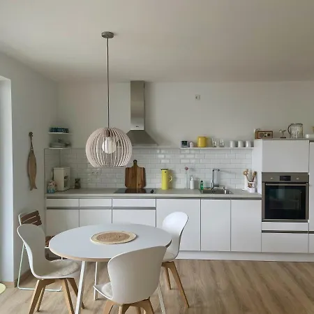 Elena 150 M Bis Zum * Altefähr