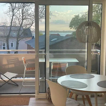 Elena 150 M Bis Zum Apartment Altefähr