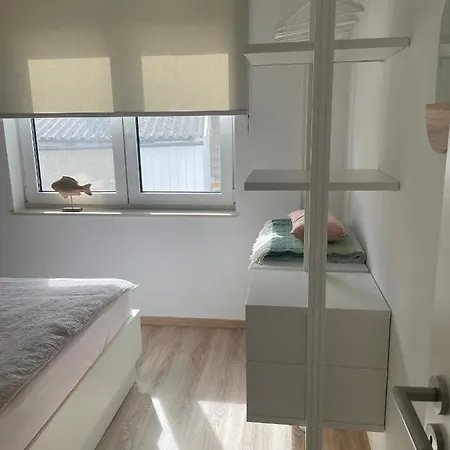 Apartament Elena 150 M Bis Zum Altefähr