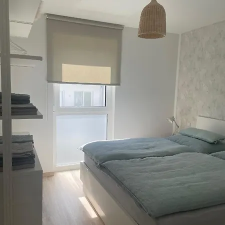 Apartment Elena 150 M Bis Zum Altefähr